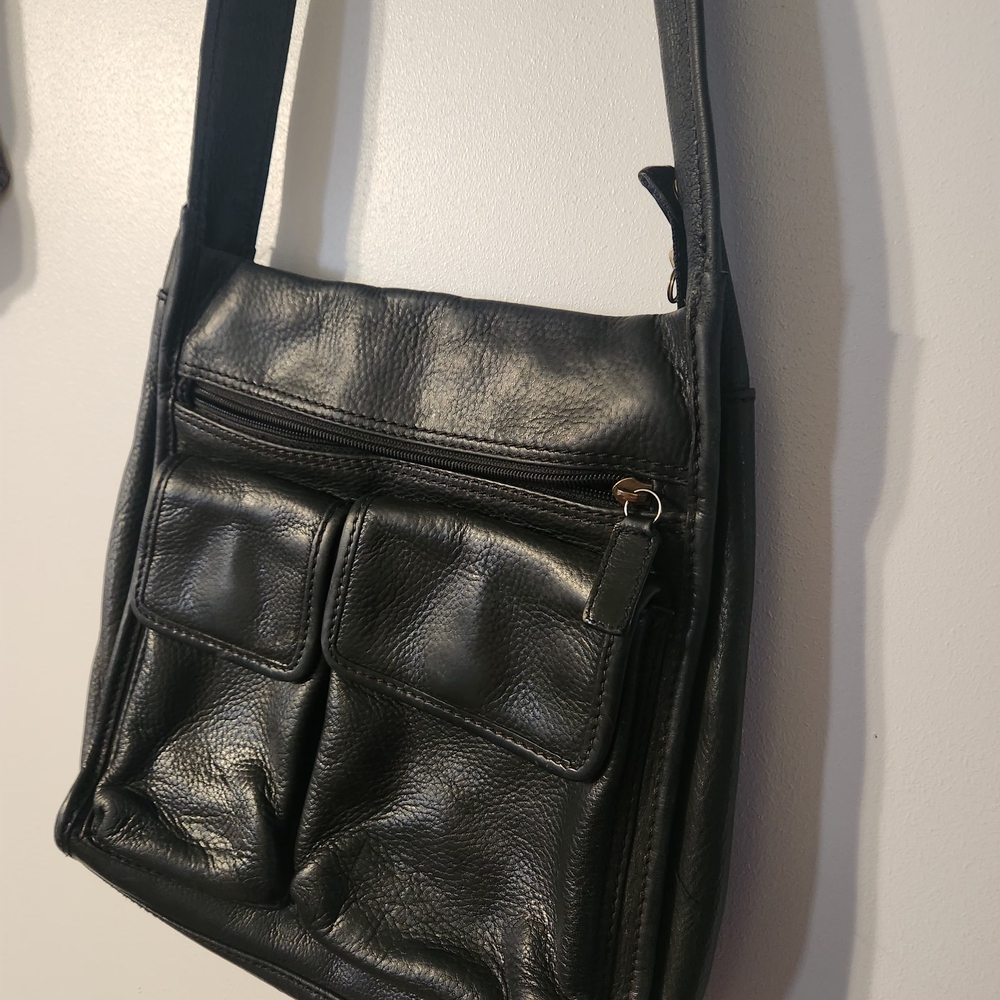 Fossil Black Leather Crossbody Bag